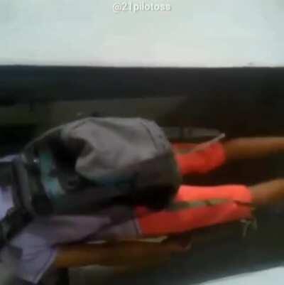 adm tá pique 21 pilotos 👌😎