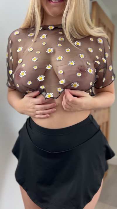 I found the perfect top to show off my boobs in 