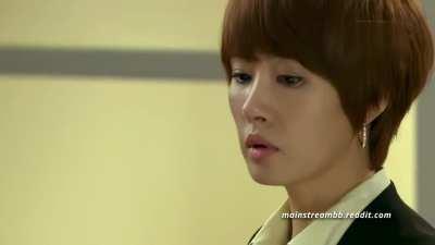 Kim Seon-A Knees a Guy in the Balls in I Do, I Do 1x3