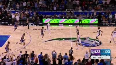 [Highlight] De'Aaron Fox drills the game winner from the logo in OT, Alternate Broadcast with Kings commentary.