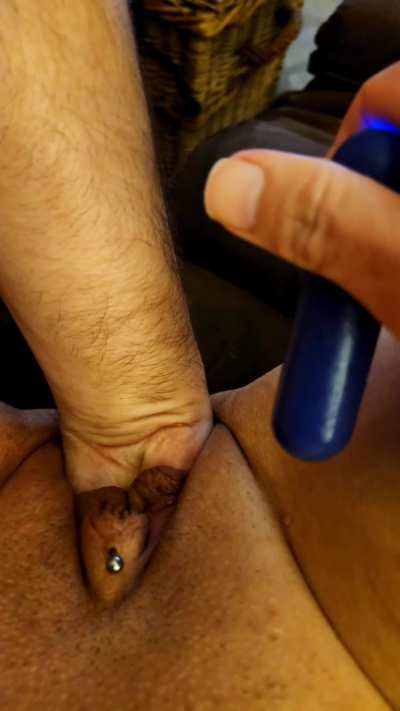 Novas first fisting in real time