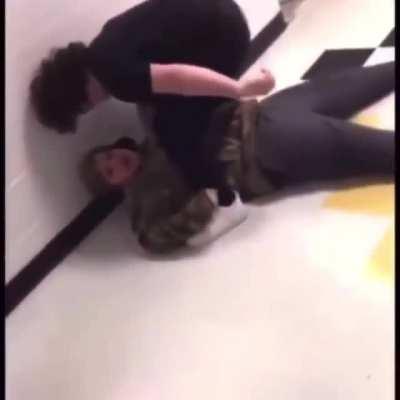 Can you even call this a fight😭