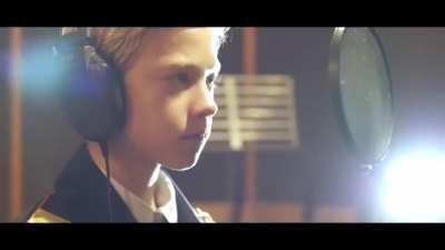 А, как вам такой ультрапатриотный трек? «Если главный командир позовёт в последний бой дядя Вова, мы с тобой!..» «В гавань Родины Аляску возвратим»...