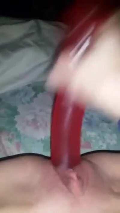 Bişeyler Sokuyor #1 - Dildo Sokuyor