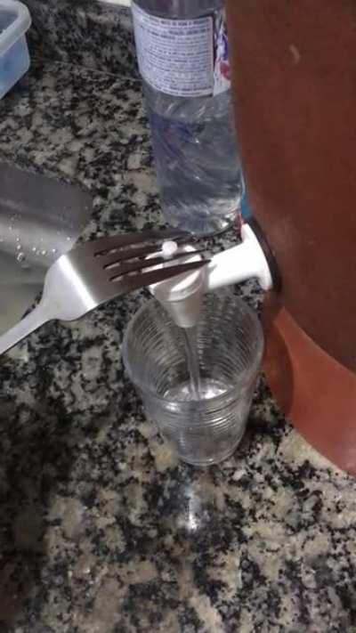 Aqui em casa minha mãe dá um jeito em tudo