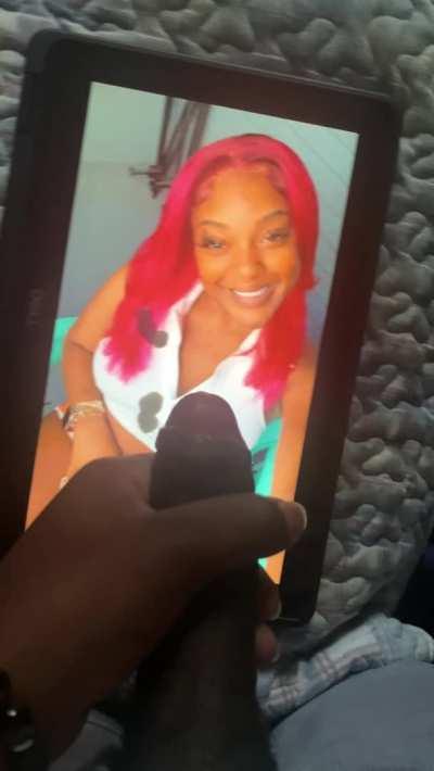 Sprayed on my cousin again 😩💦