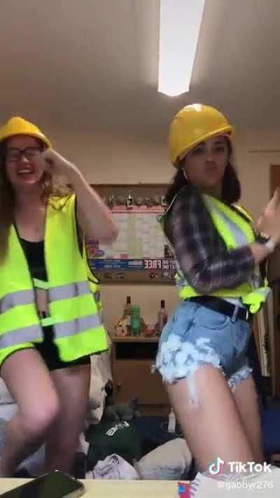 Hard Hats 👷‍♀️ [@gabbyr276]