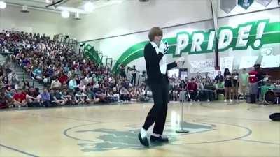 Kid wins talent show with Billie Jean dance performance.