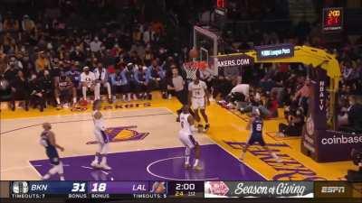 [Highlight] Patty Mills is off to a flyer with 13 points on 5/6 shooting in the first quarter.