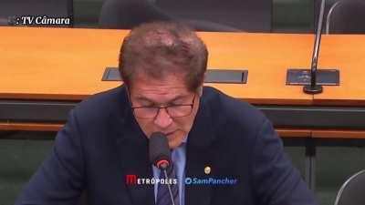 Você vai pagar para os Deputados irem para o Catar. Comissão da Câmara cria “grupo de trabalho” para acompanhar, no Catar, a preparação da Seleção Brasileira para a Copa do Mundo. Requerimento de autoria do deputado José Rocha foi aprovado na noite da qua
