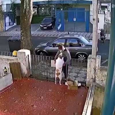 Se puede caer más bajo.