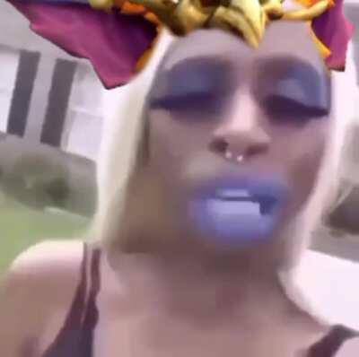 Gnar Communicating with Other Yordles :