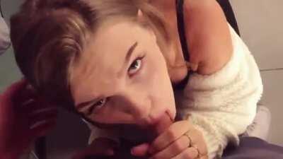 Stunning Russian Girl Sucks And Swallows In A Fitting Room