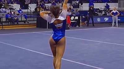 Trinity Thomas 🇺🇸 🐊