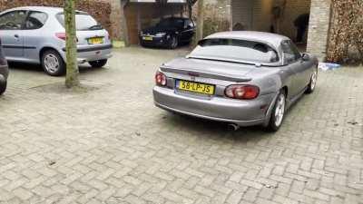 Now rust-free and with the bodykit and headlights painted. Love the look!