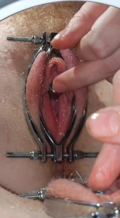 Jewel Plug In My Pisshole 💎