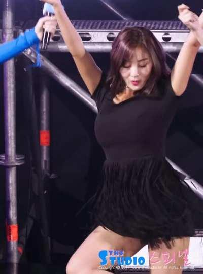 Jihyo Park shaking her big tits around