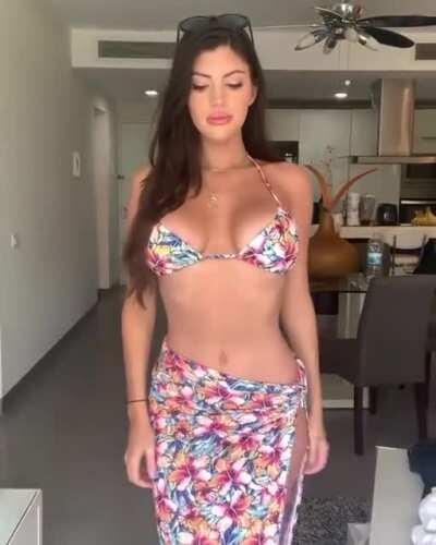 Rosana Hernandez (@rosanahernandez)