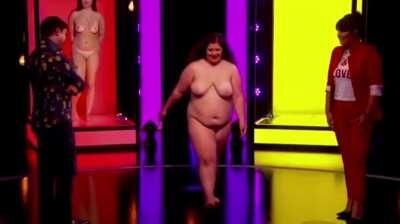 Freya in Naked Attraction