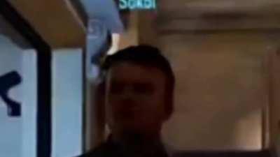 Made a low quality meme out of a glitch I don't get often