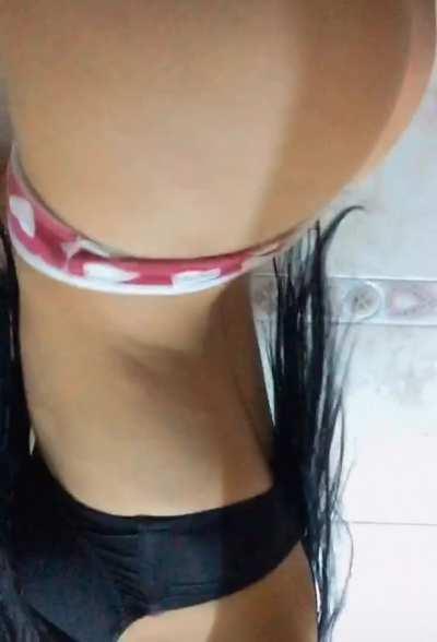 I’m only 19, but I would fuck every older guy on here