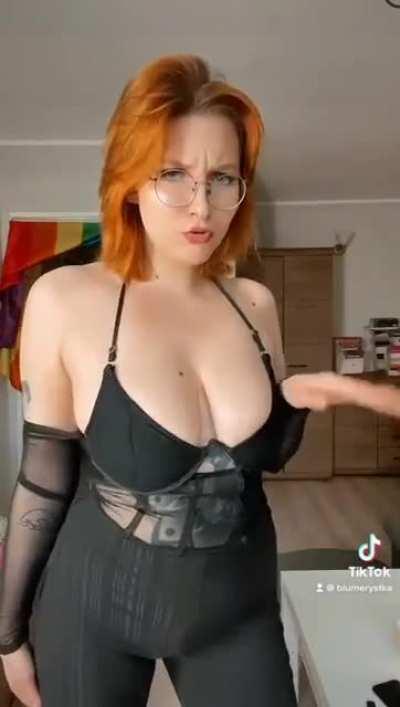 they keep banning me 😡