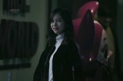 I just made a video of Mina singing with rain in the background. Watch this whenever your feel anxious ⛈️