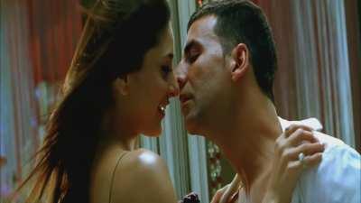 'Sheila Ki Jawani' Song Featuring Kareena Kapoor Khan : Super Sensual Seductive Mashup with Great Climax 