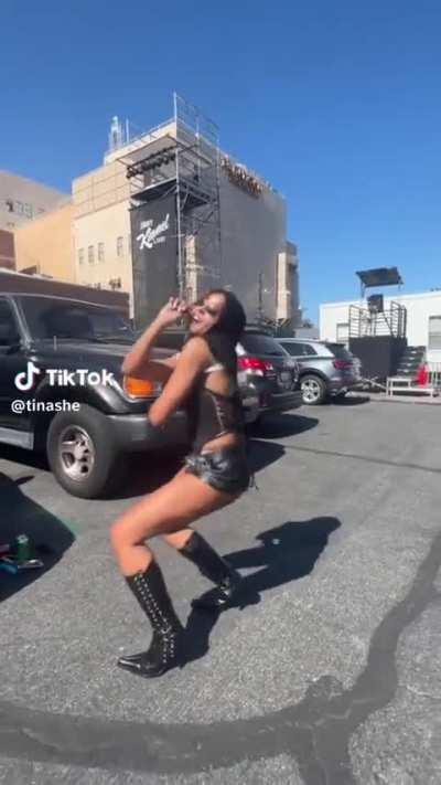 Nasty girls dance battle 