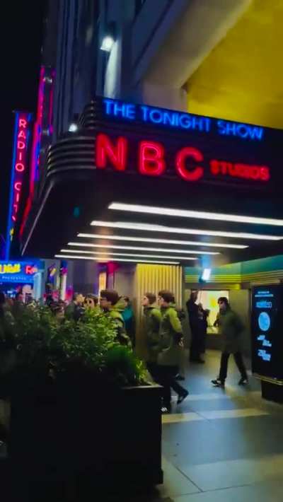 Liams spotted at NBC studios