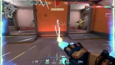 Valorant but I'm Playing it Like it's Apex Legends.
