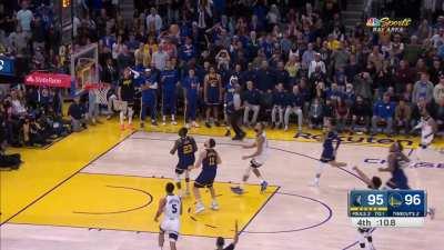 [Highlight] Kyle Anderson gets the big steal and KAT drills the pull-up 3 in transition to put the wolves up with 9.9 left