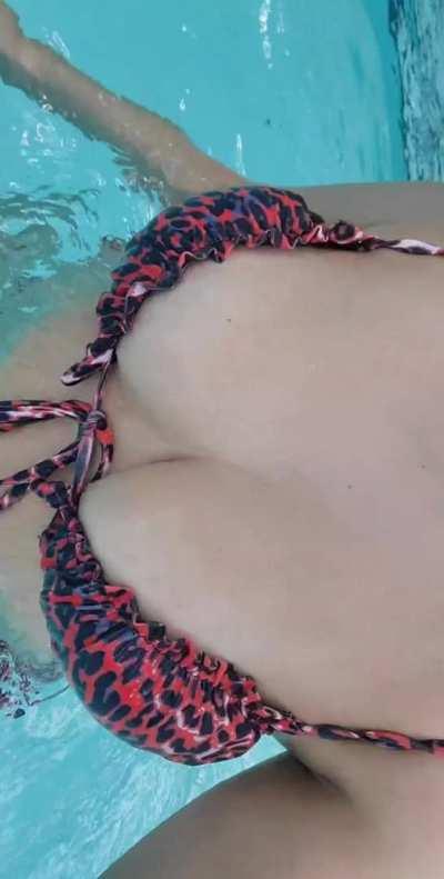 Follow @angeline.roper