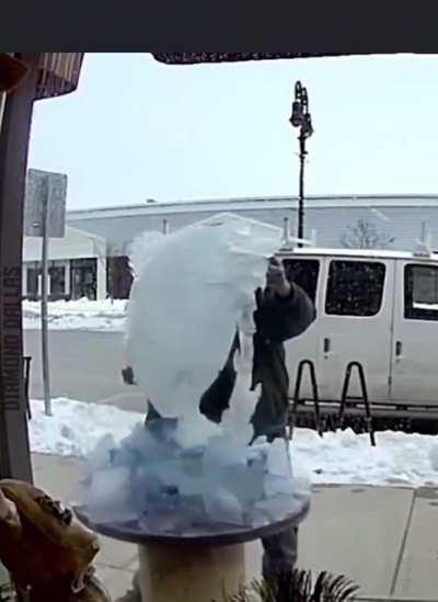 To be fair, that didn’t look like the sturdiest of ice sculptures.