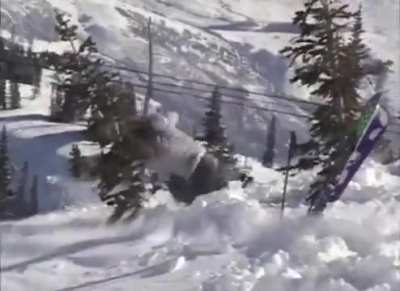 Ski Resort Employee Fights with Snowboarder (Late 90s/Early 2000s)