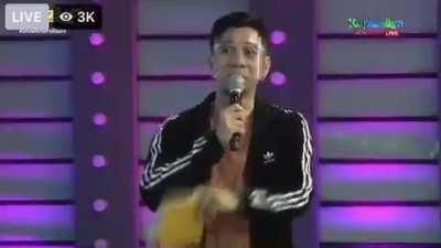 “Post nang post ng bible quotes sa social media pero sumusuporta sa magnanakaw.” - Vice Ganda