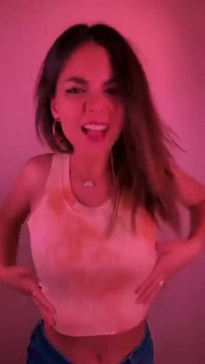 Victoria Justice : Afterlife of the Party