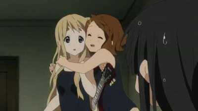 Yui post #36~Hug for Mugi