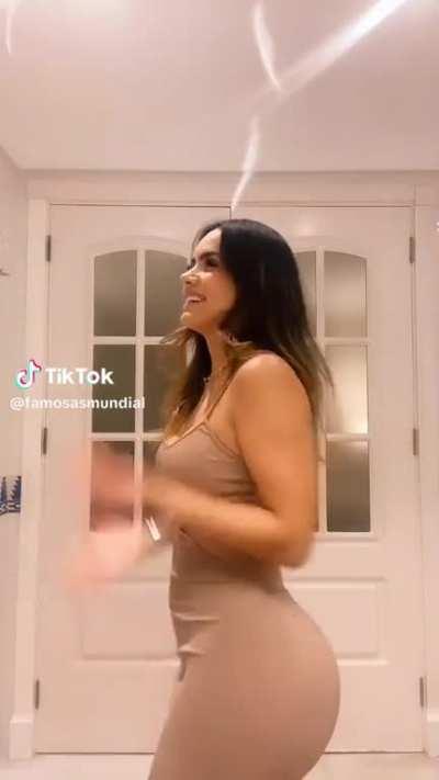 Sexy cuerpesito Samadhi Zendejas 