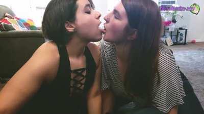 OMG! Is this super hot or is it just me?