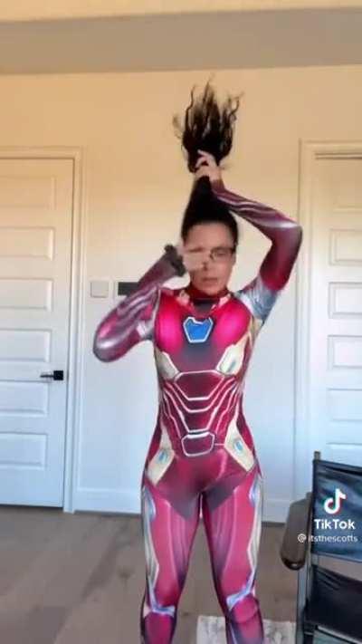 To cosplay iron-man