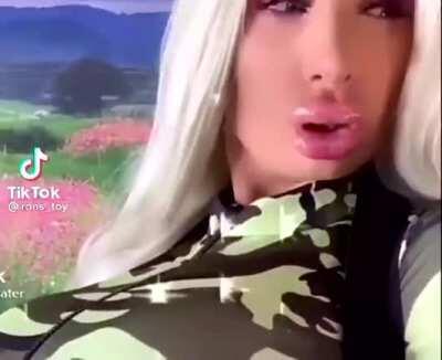 Whori when you arrive in the spirit blossom realm and see ThreshLight and Yasuhoe clapping cheeks in the bush