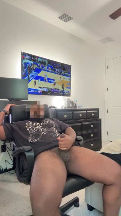 The balls are the perfect place to start 😌