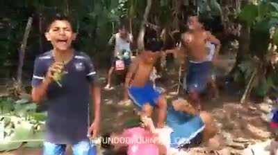 pink shirt guy has moves