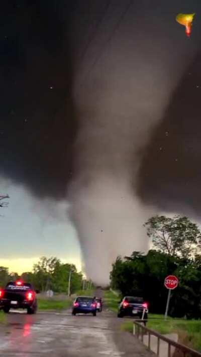 Driving towards an F4 tornado