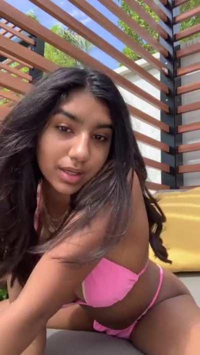 amira shiwraj pool day