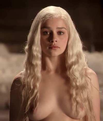Emilia Clarke 