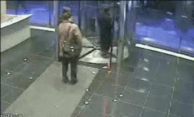 Its just a normal revolving do-