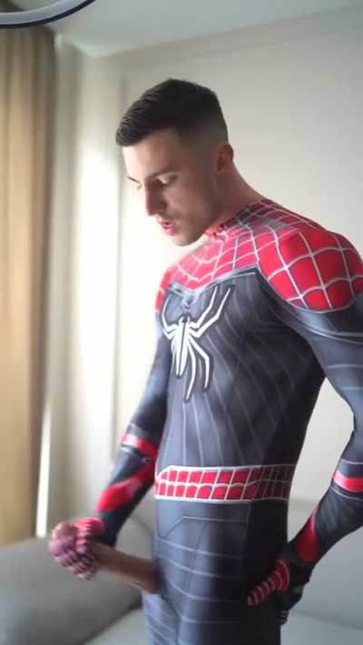 Would you give a hand to Spiderman?