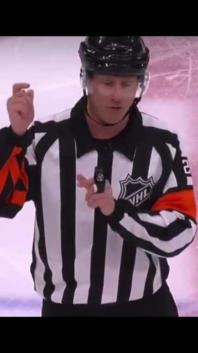 Fksjeifu over the puck